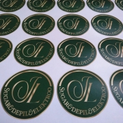 naklejki samoprzylepne, naklejki z indywidualnym projektem, naklejki 3D, naklejki na świece, etykiety samoprzylepne, naklejki premium, naklejki złocone, projekt naklejek, projekt etykiet, naklejki produktowe