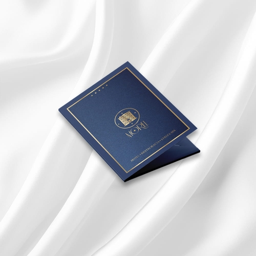 teczki ofertowe, teczki ofertowe A4, teczki na dokumenty, druk teczek ofertowych, projekt teczek, teczka z logo, teczki papierowe, teczki biurowe, teczki na materiały szkoleniowe, teczki na dokumenty A4, teczki z logo firmy, teczki premium, teczki złocone